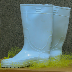 Medium Duty White Gumboots